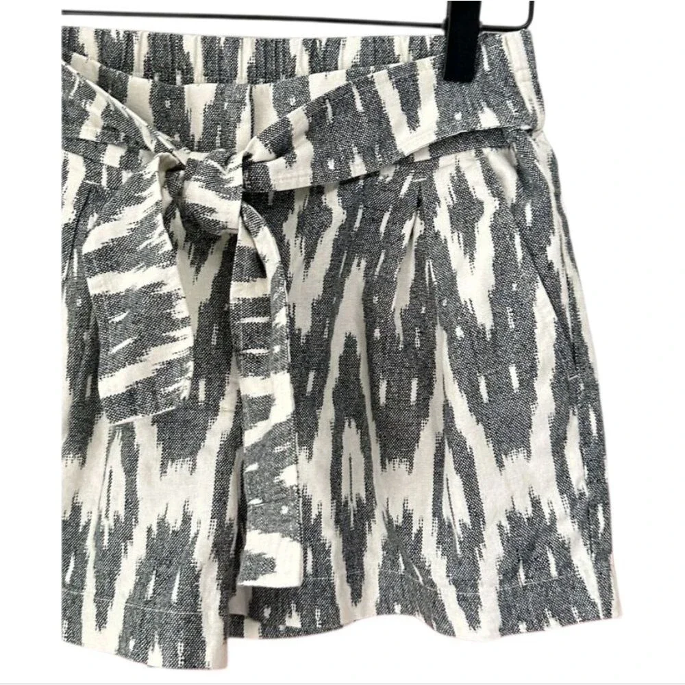 J. Crew Blue White Pattern Linen Cotton Blend Bow Tie Belt High Waist Shorts 00